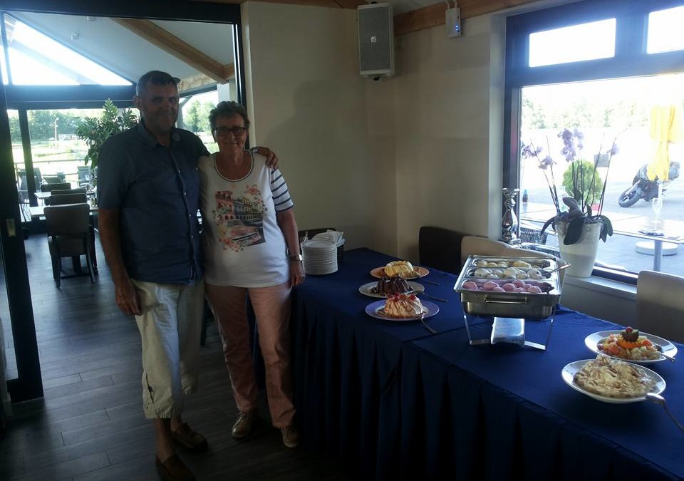 Fam. V.d. Pol BBQ en klein dessertbuffet om de vakantie in te luiden